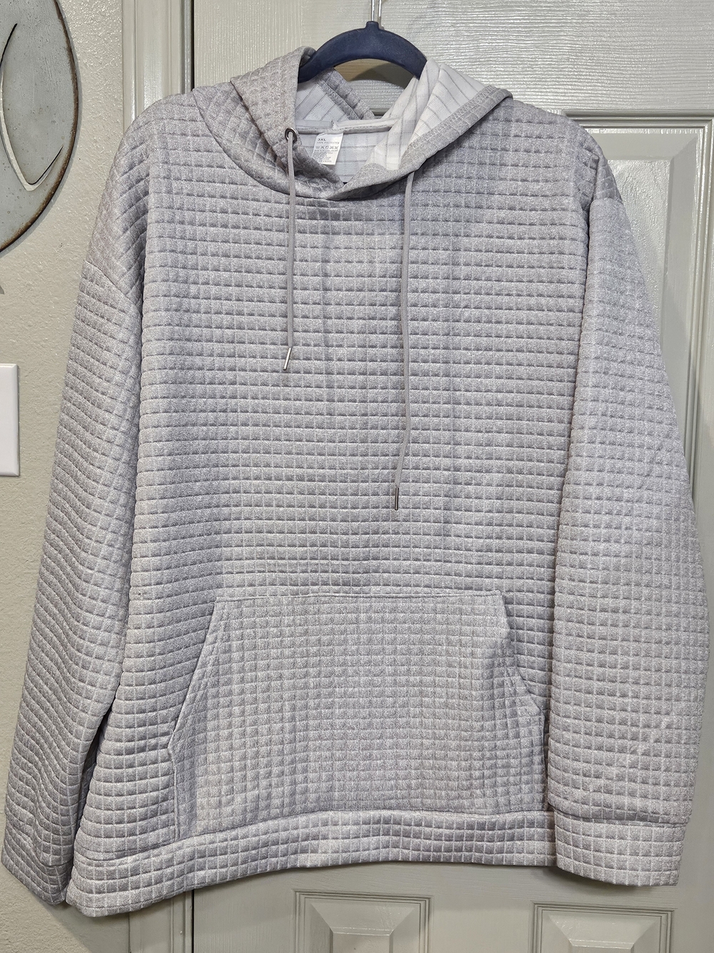 Source Unknown Light Gray Quilted Hoodie with Kangaroo Pocket